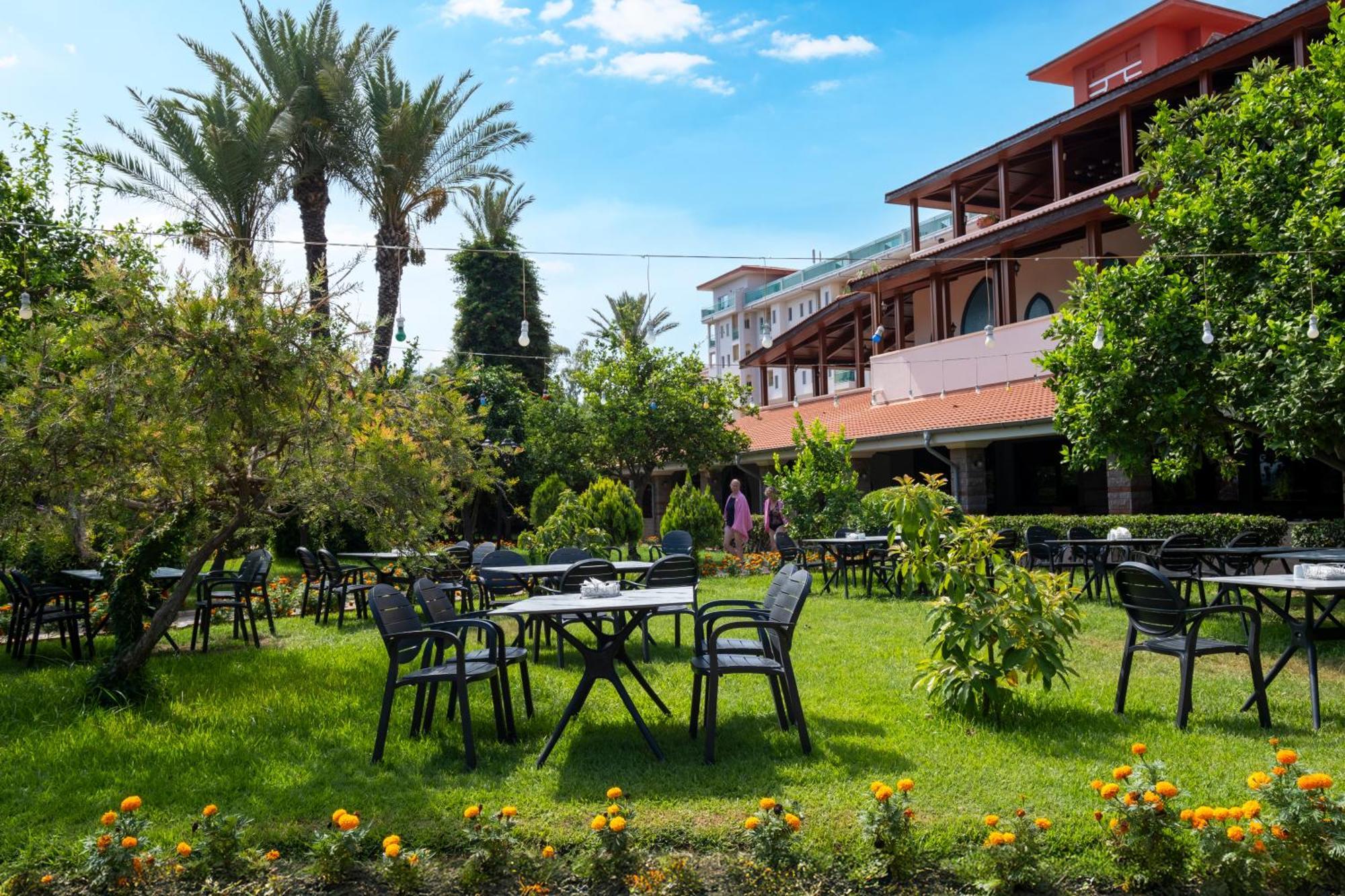 Belconti Resort Hotel Belek Exteriör bild